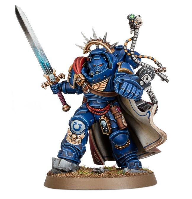 Captain in Gravis Armour - view 1